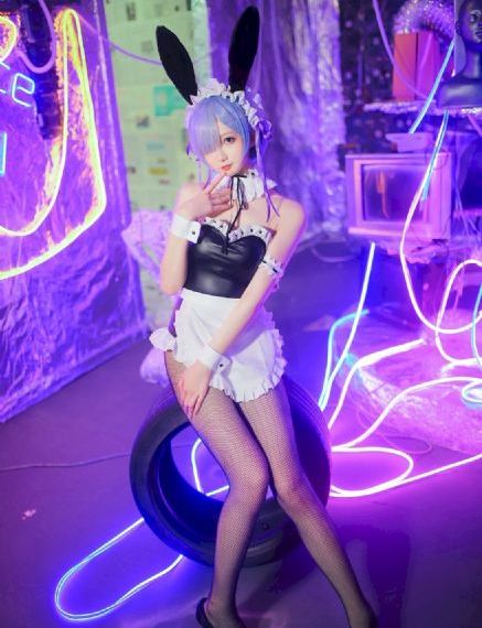 欧美夜店现场高清_BD在线手机播放