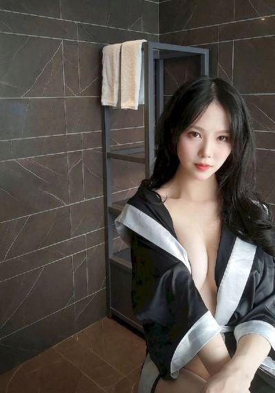 亚洲色图套图超市_4K手机在线观看